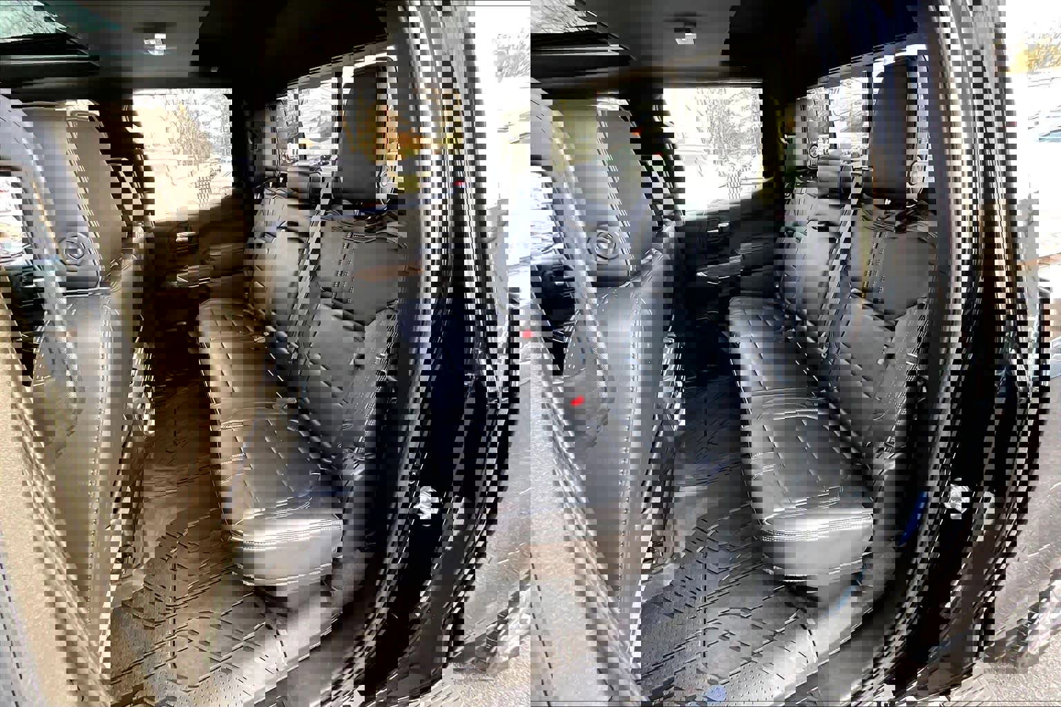 Used 2019 Chevrolet Silverado 1500 High Country w/ High Country Premium Package image 39