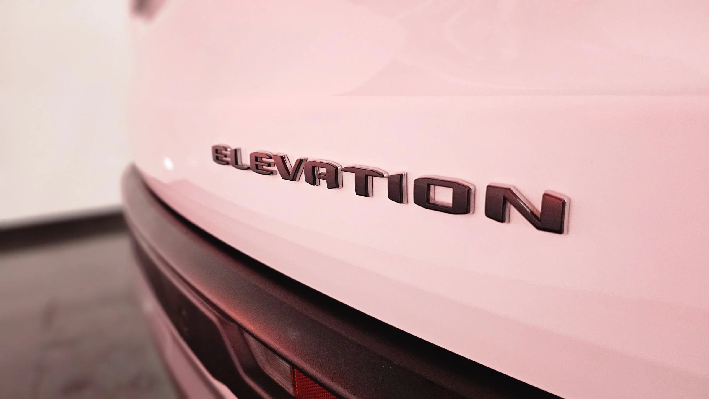 Used 2024 GMC Acadia Elevation FWD image 23