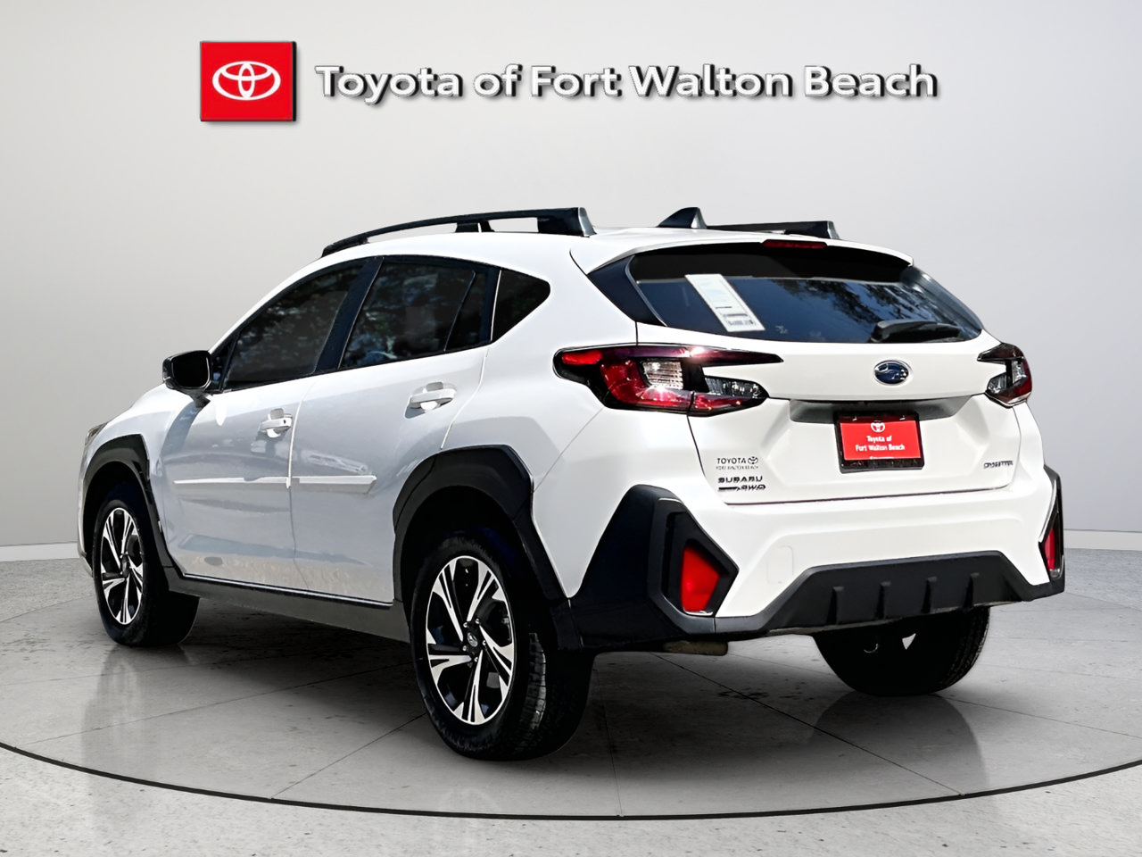 Used 2025 Subaru Crosstrek 2.5i Premium AWD/4WD image 4