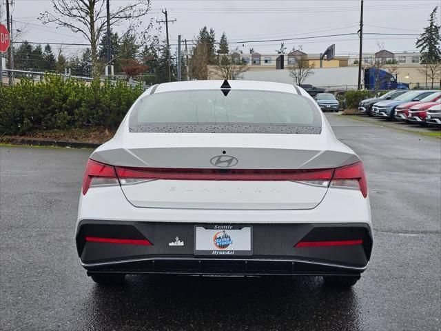 New 2026 Hyundai Elantra SE FWD image 6