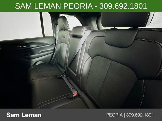 New 2025 Jeep Grand Cherokee Laredo image 24