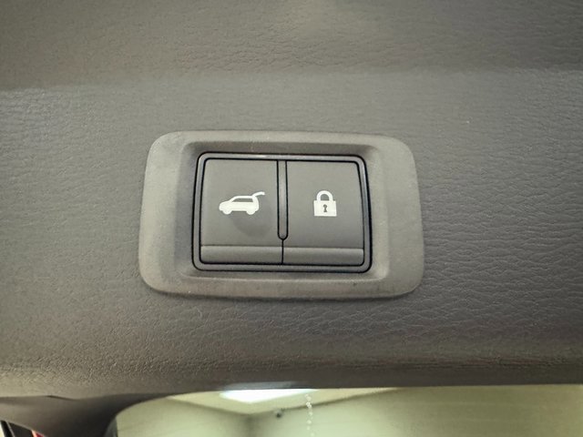 New 2025 Mitsubishi Outlander SE image 26