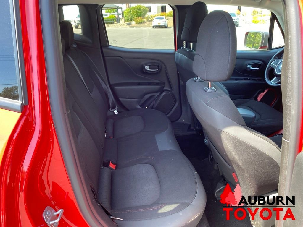Used 2020 Jeep Renegade Trailhawk w/ Cold Weather Group AWD/4WD image 15