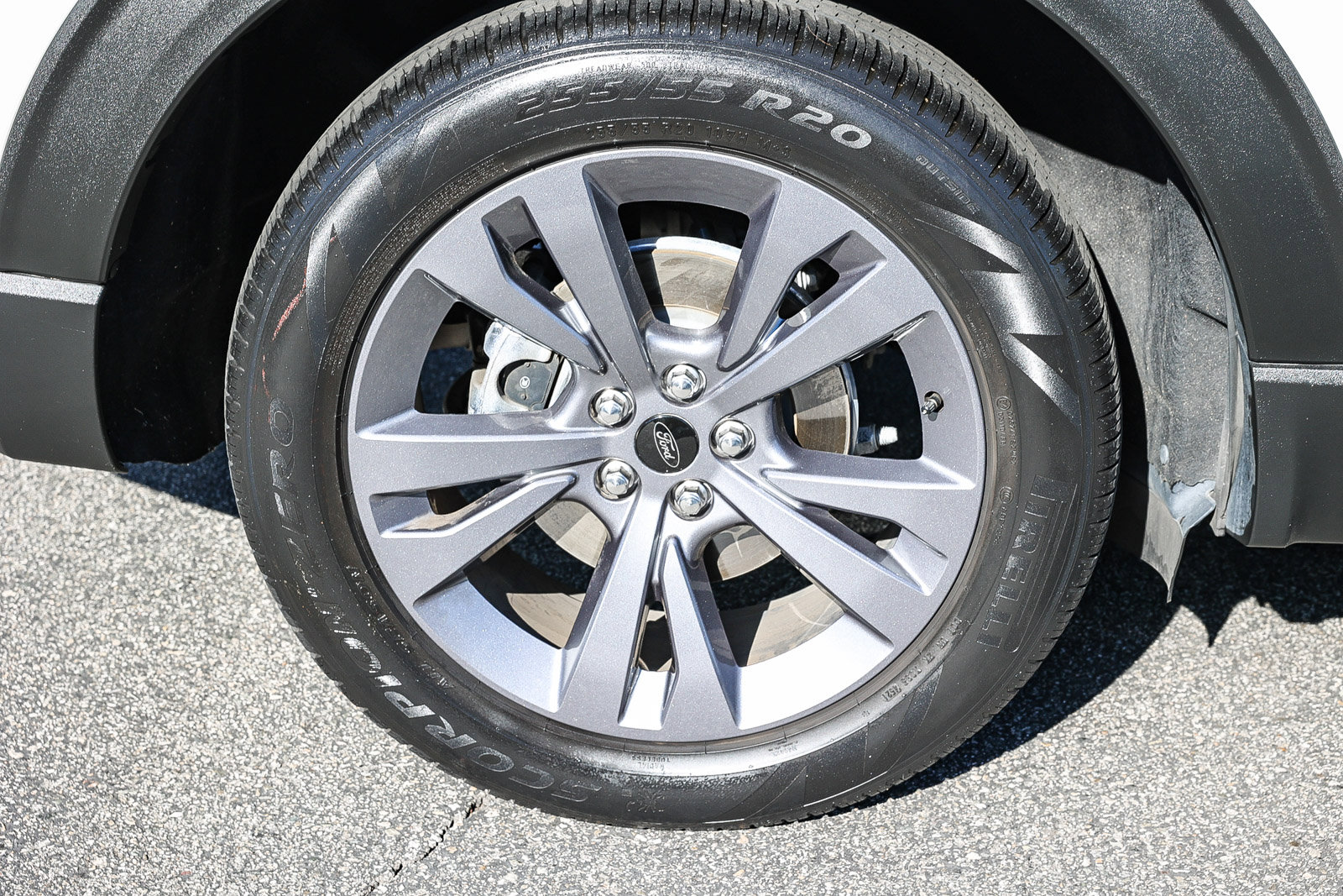 Used 2022 Ford Explorer XLT w/ Equipment Group 202A image 14