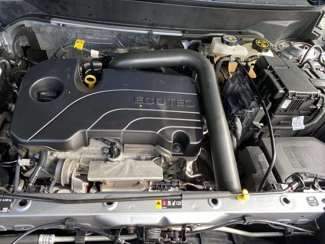 Used 2024 GMC Terrain SLT image 27