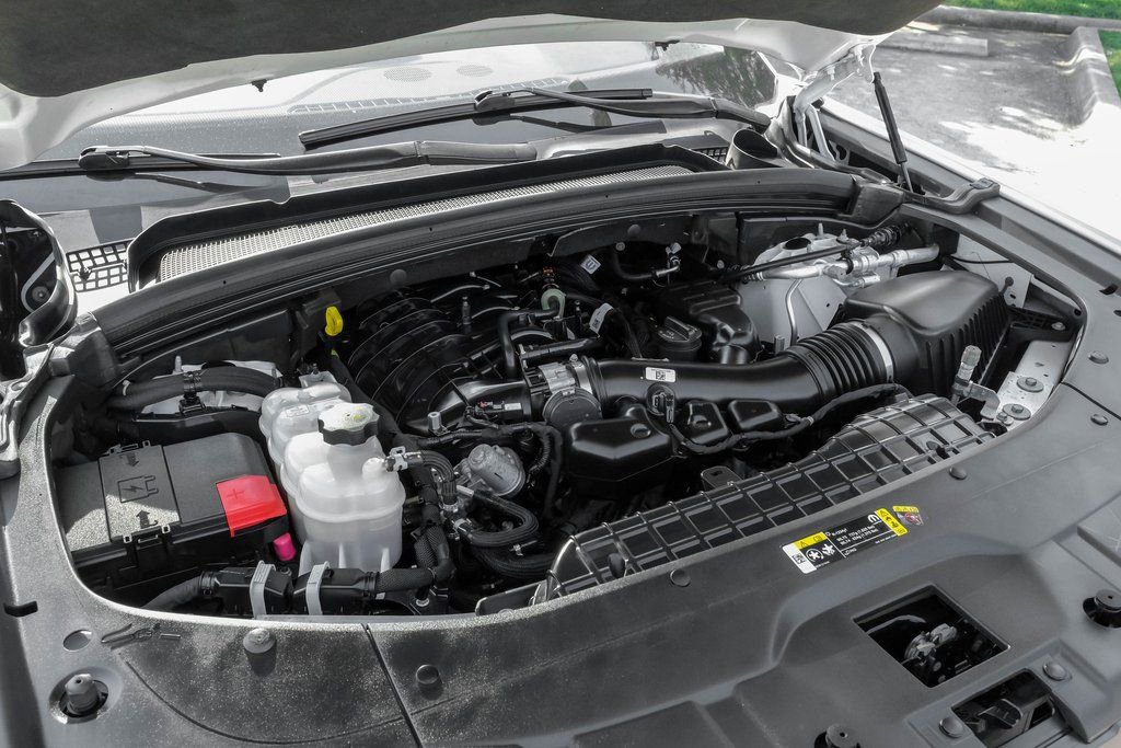 Used 2022 Jeep Grand Cherokee Laredo w/ Luxury Tech Group I image 62