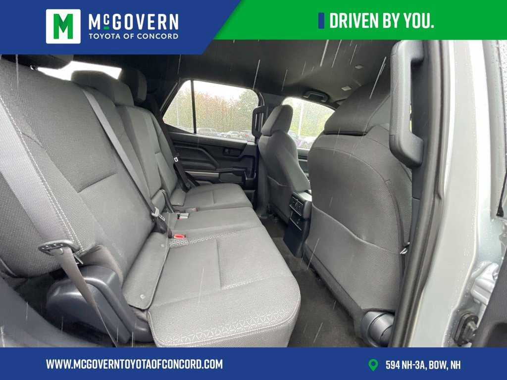 Used 2025 Toyota 4Runner SR5 AWD/4WD image 21
