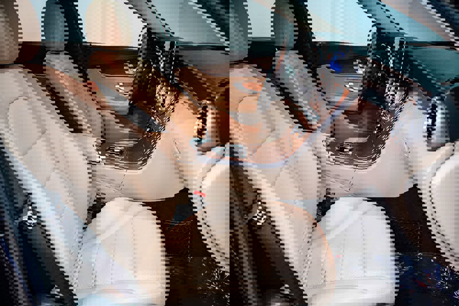 Used 2020 Mercedes-Benz C 300 Sedan image 16