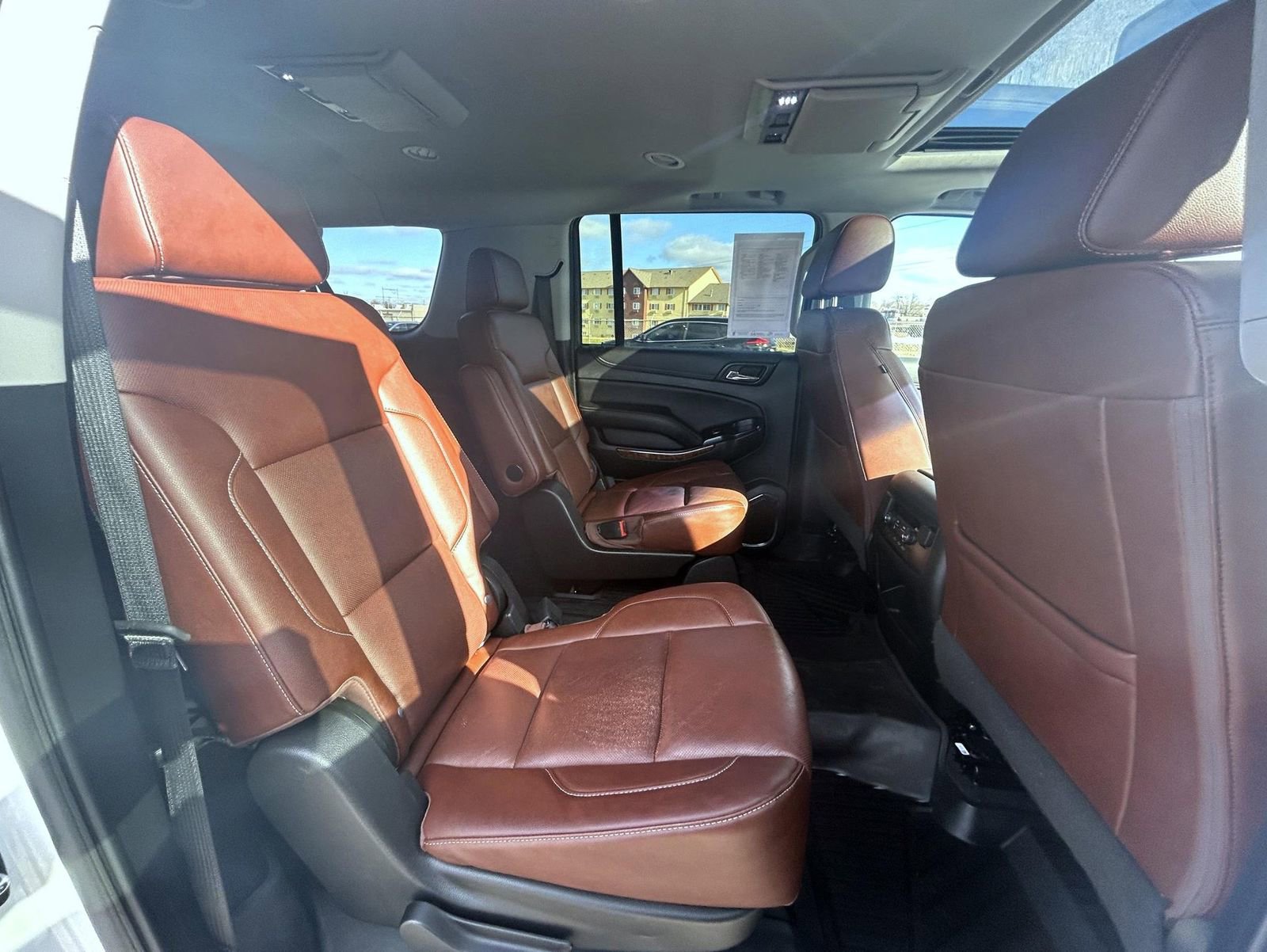 Used 2020 Chevrolet Suburban Premier w/ Premier Plus Edition image 19