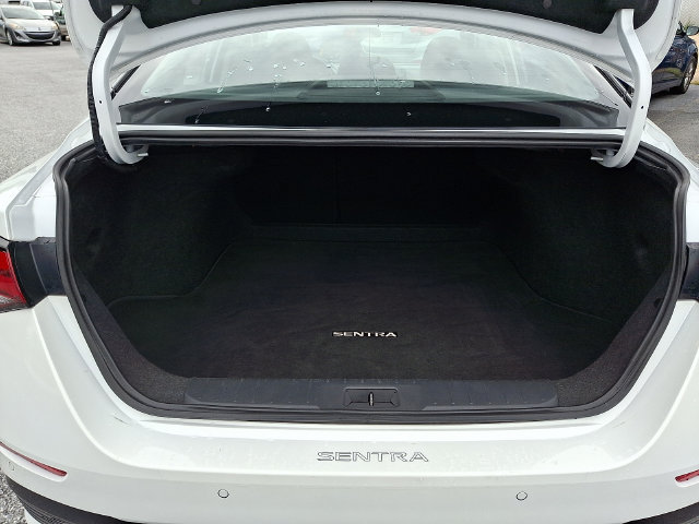 Used 2025 Nissan Sentra SR FWD image 28