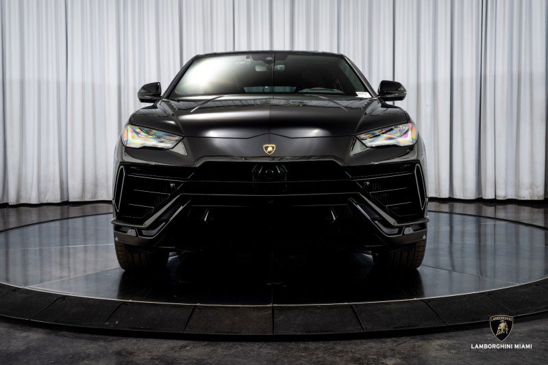Used 2024 Lamborghini Urus S image 3