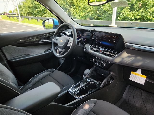 New 2026 Chevrolet TrailBlazer LT w/ Convenience Package FWD image 19