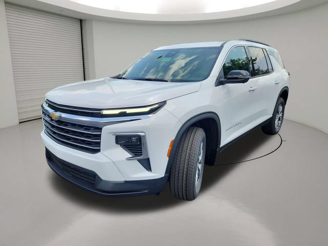 New 2026 Chevrolet Traverse LT w/ Driver Confidence Package FWD image 3