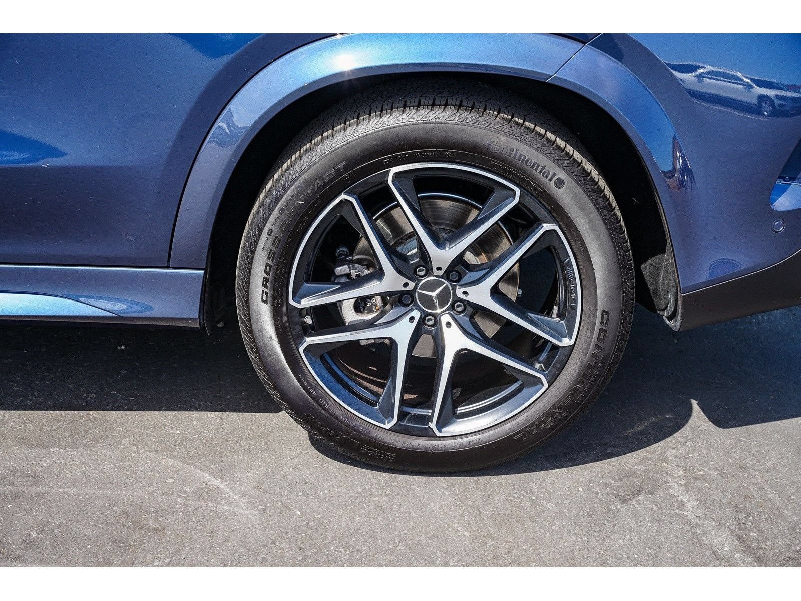 Certified 2025 Mercedes-Benz GLE 53 AMG 4MATIC image 10