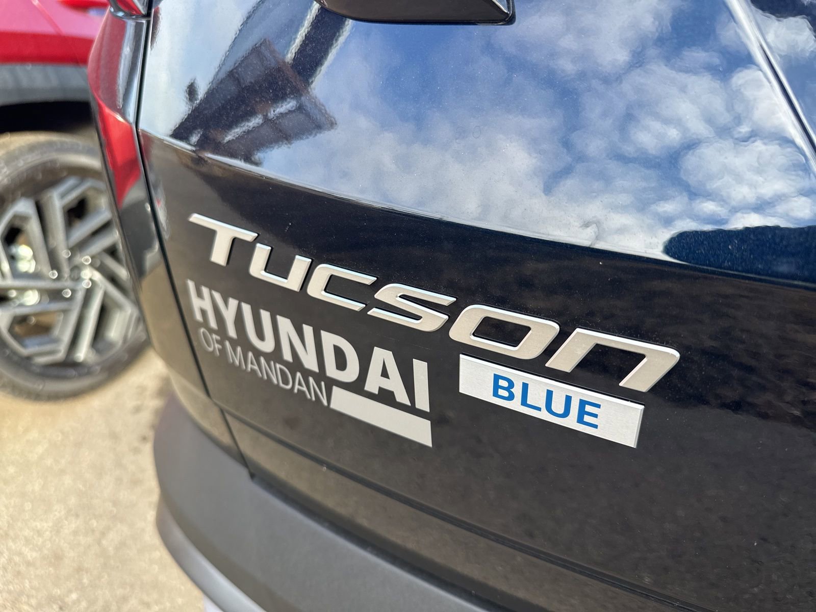 New 2026 Hyundai Tucson Blue SE image 6