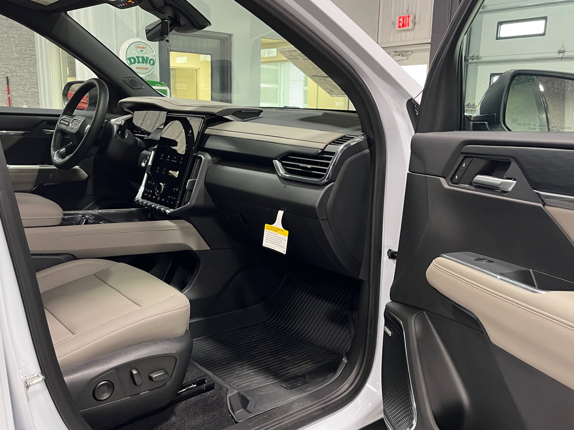 New 2026 GMC Acadia Elevation w/ Black Edition image 7