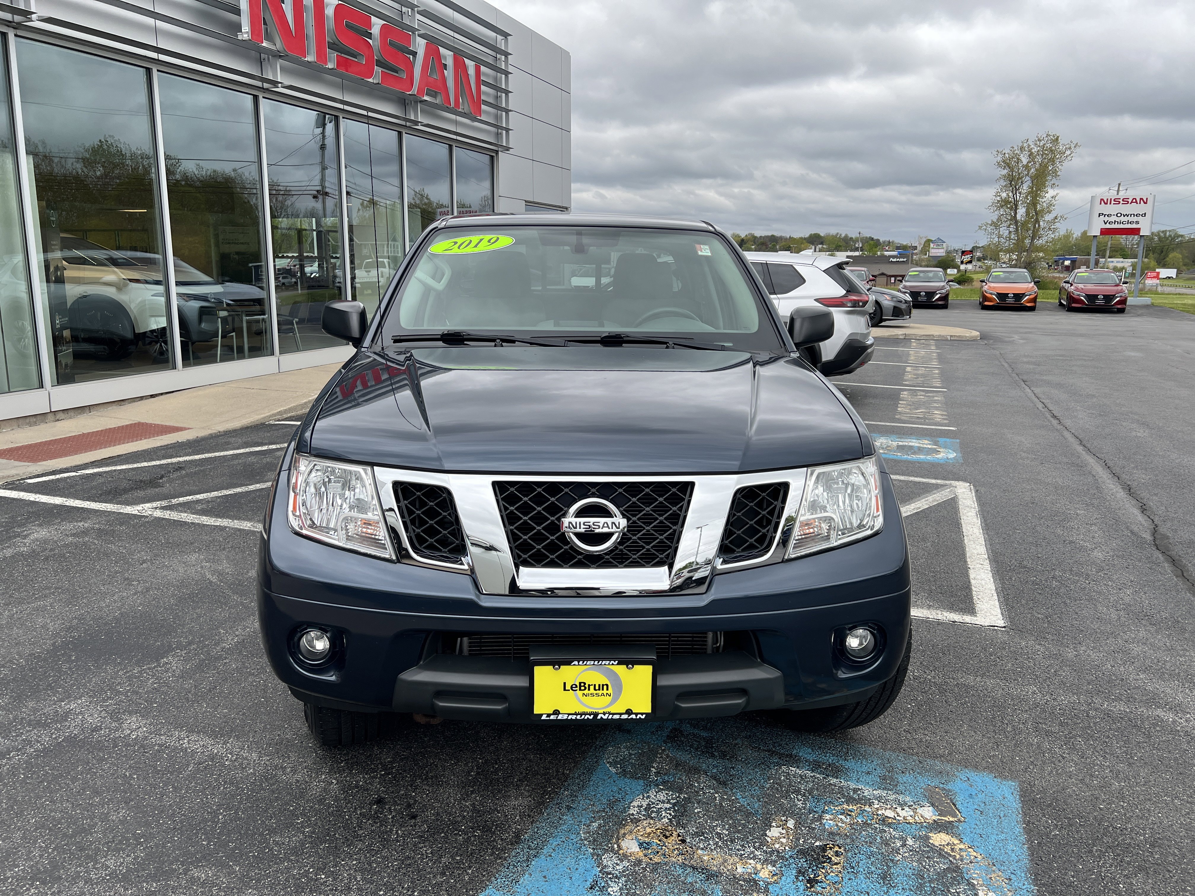 Used 2019 Nissan Frontier SV AWD/4WD image 12