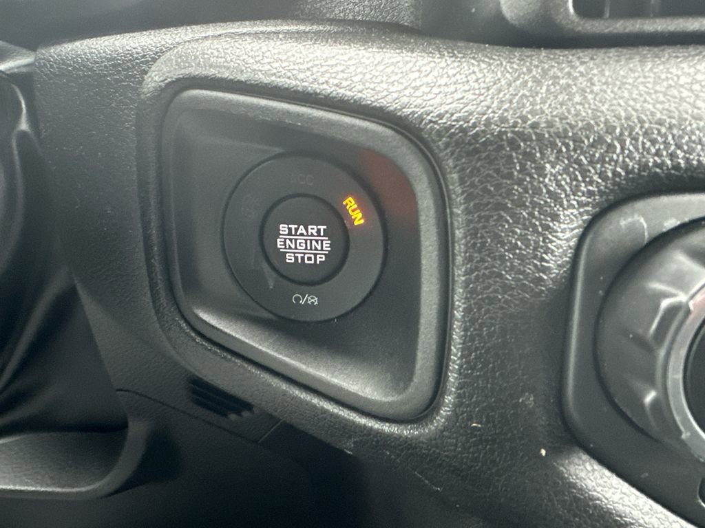 Used 2024 Jeep Gladiator Sport image 22