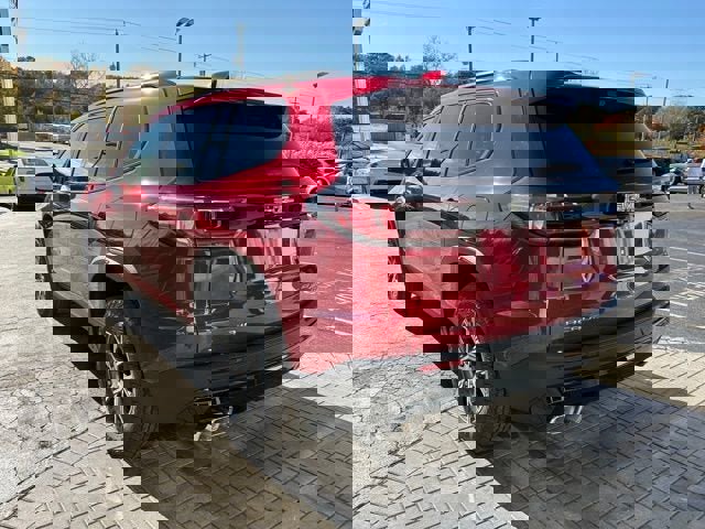 New 2026 GMC Acadia AT4 w/ Super Cruise Package image 8