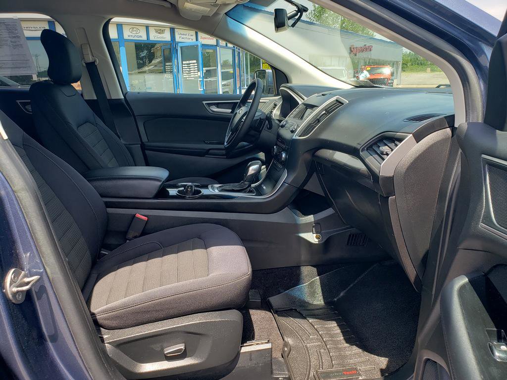 Used 2018 Ford Edge SEL AWD/4WD image 17