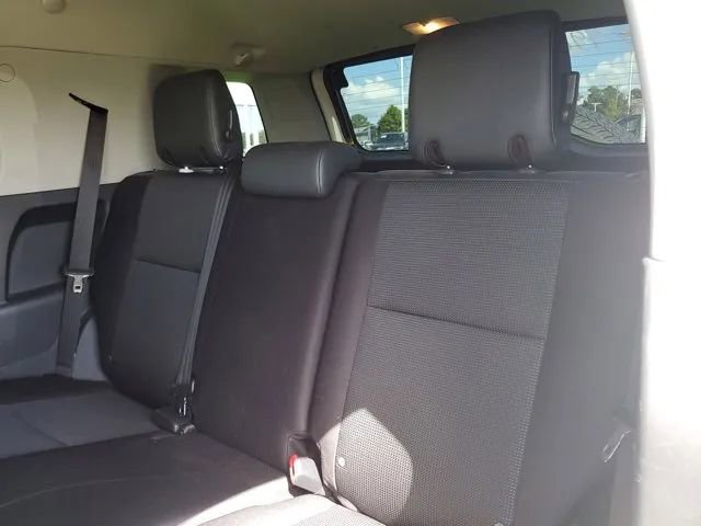 Used 2013 Toyota FJ Cruiser 4WD image 14