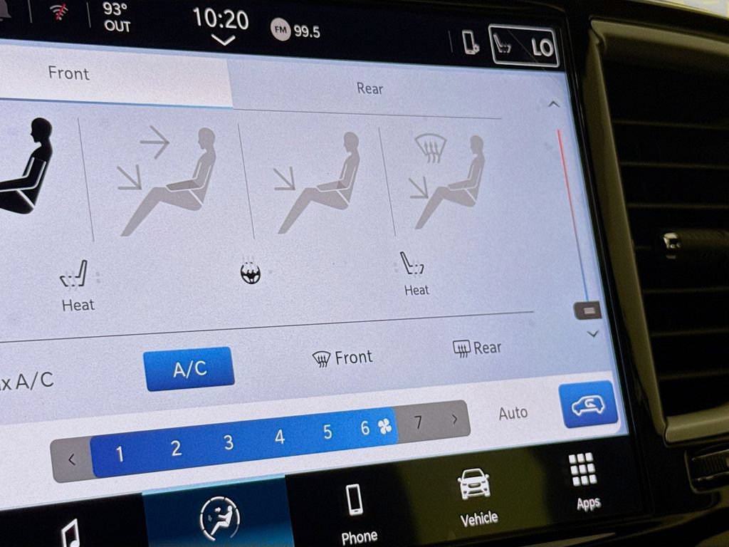 Used 2025 Chrysler Pacifica Select FWD image 19