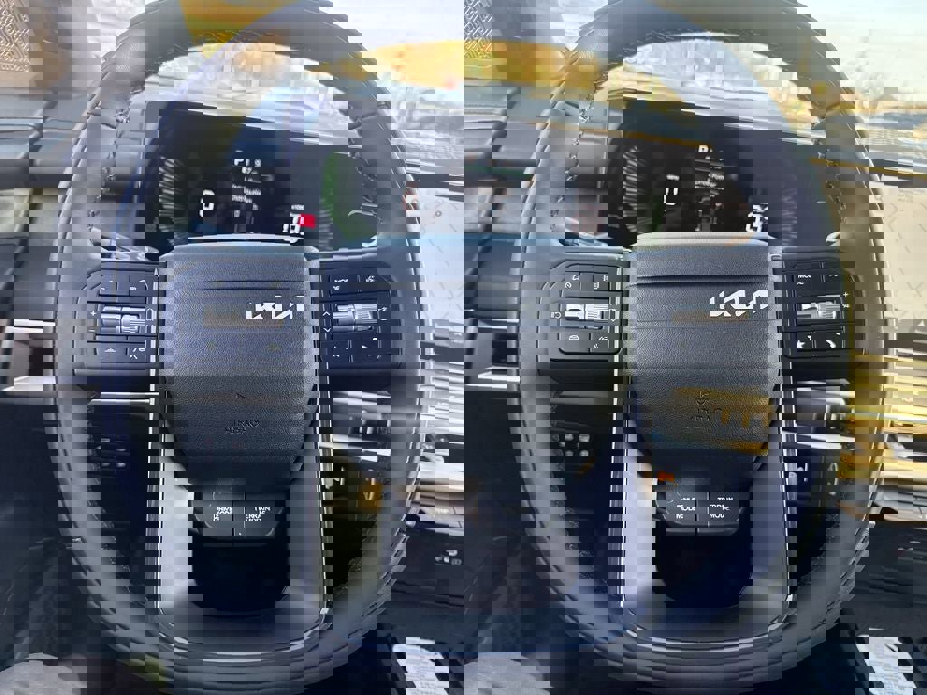 New 2027 Kia Telluride S image 19