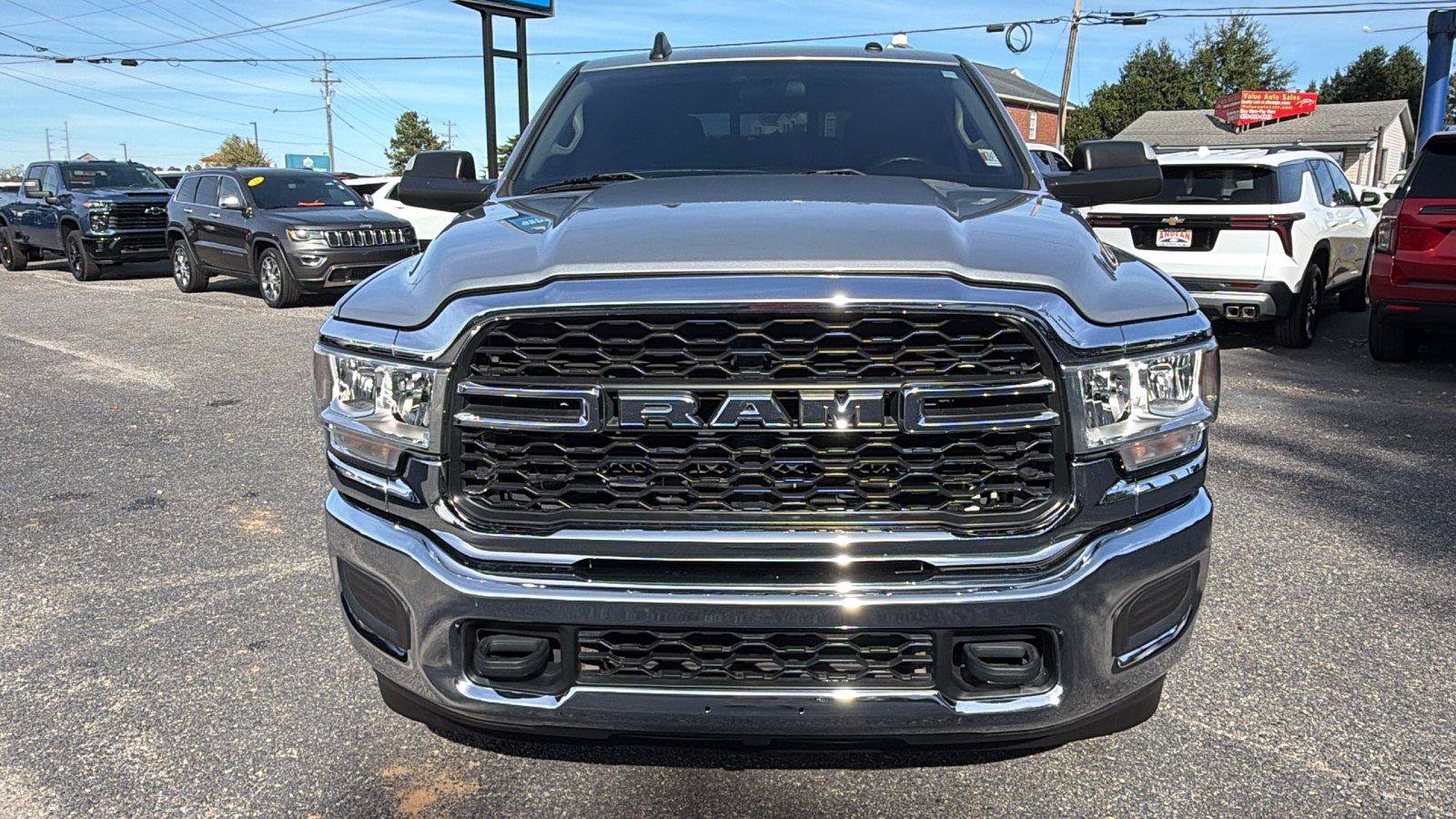 Used 2020 RAM 2500 Tradesman AWD/4WD image 2