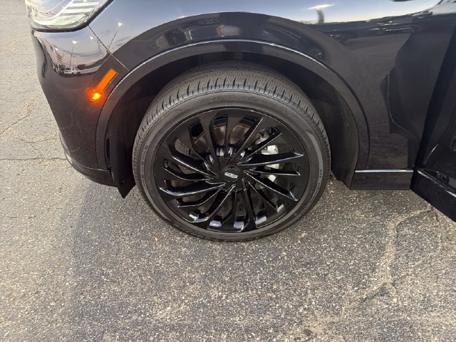 Certified 2025 Lincoln Aviator Reserve w/ Jet Appearance Package AWD/4WD image 30