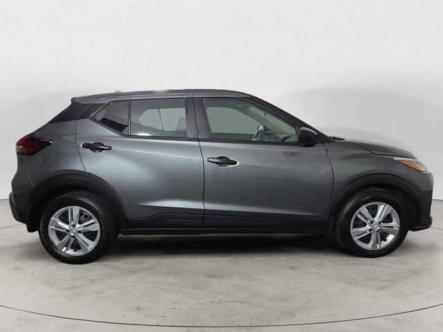 Used 2025 Nissan Kicks Play S image 6