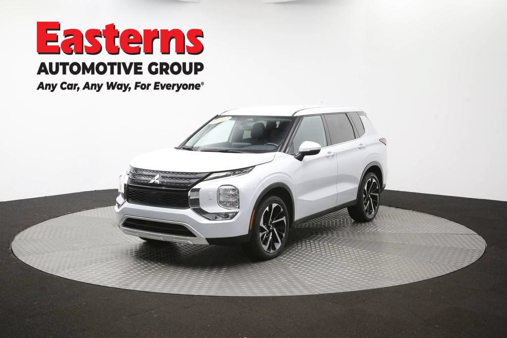 Used 2024 Mitsubishi Outlander SE AWD/4WD image 56