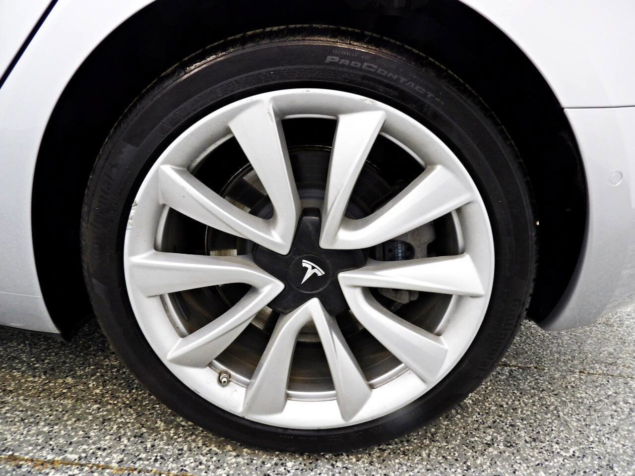 Used 2018 Tesla Model 3 Long Range image 18