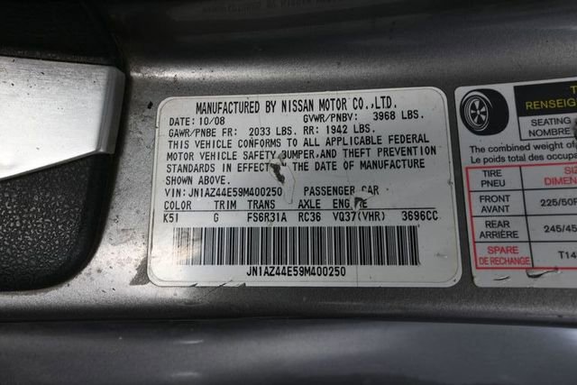 Used 2009 Nissan 370Z Touring RWD image 38