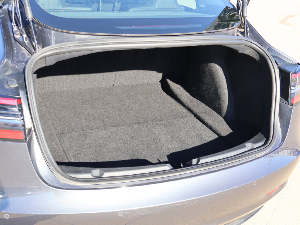 Used 2018 Tesla Model 3 RWD image 18