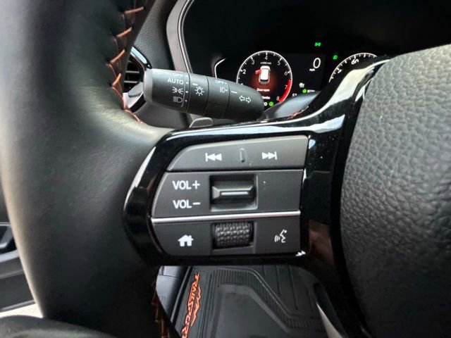 Used 2025 Honda Pilot TrailSport image 29