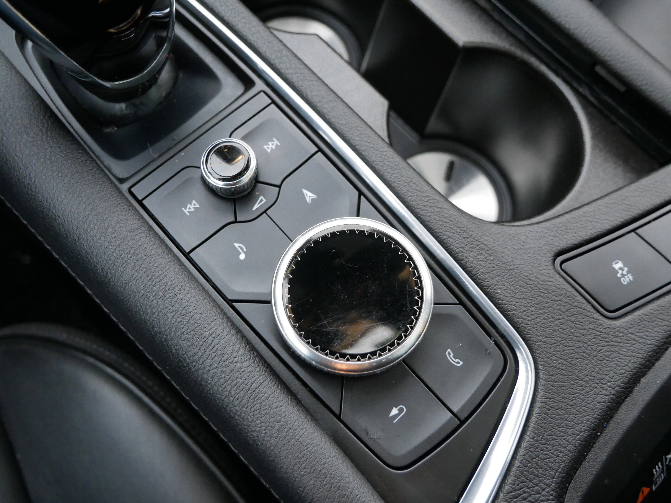 Used 2023 Cadillac XT6 Sport w/ Platinum Package AWD/4WD image 24