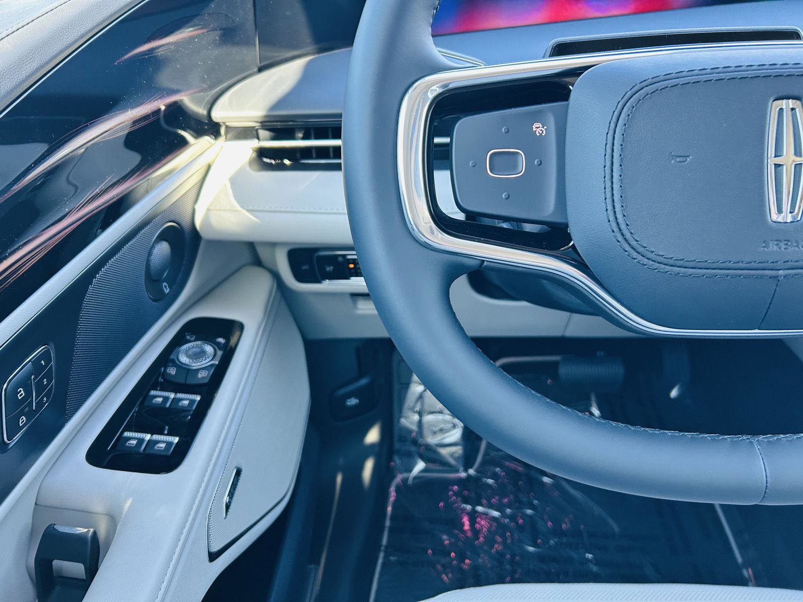 New 2026 Lincoln Nautilus Reserve w/ Jet Appearance Package image 24