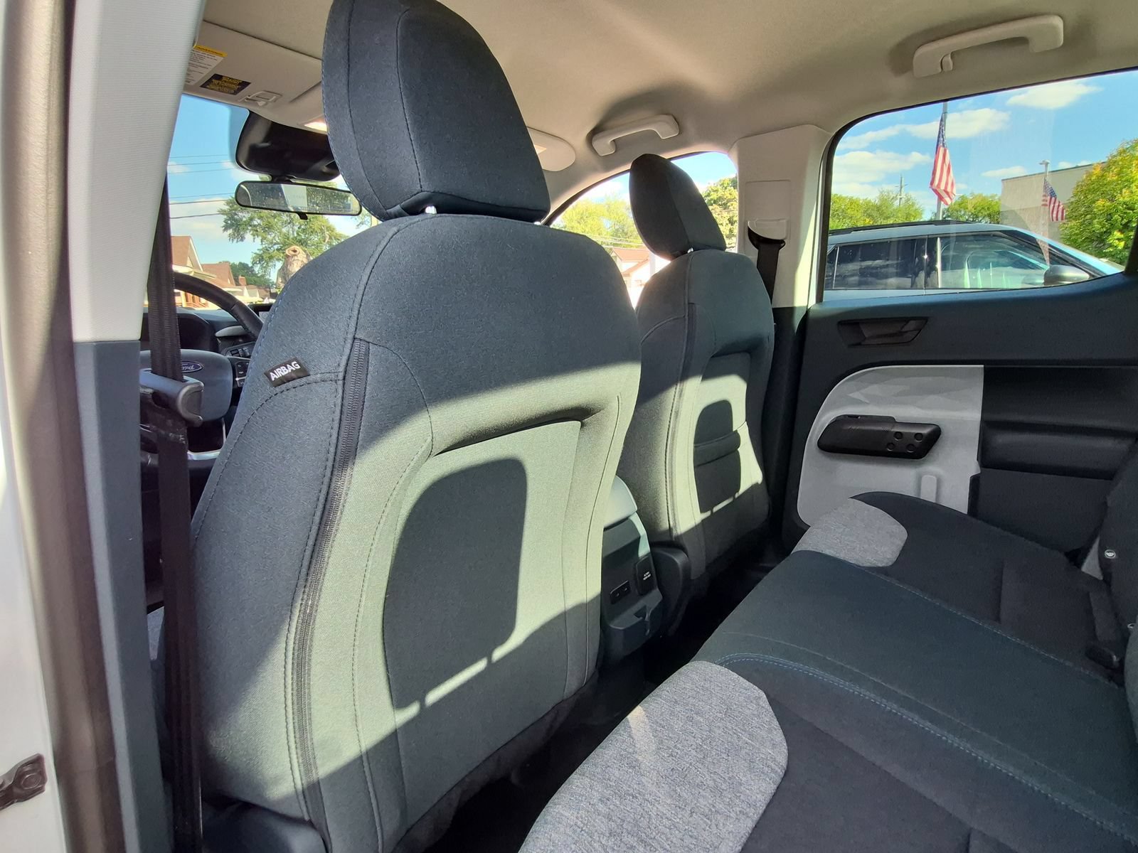 Used 2025 Ford Maverick XLT w/ XLT Luxury Package FWD image 17