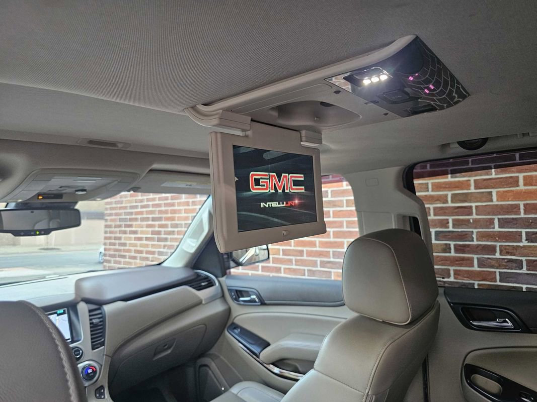 Used 2018 GMC Yukon XL SLT w/ Premium Edition AWD/4WD image 10