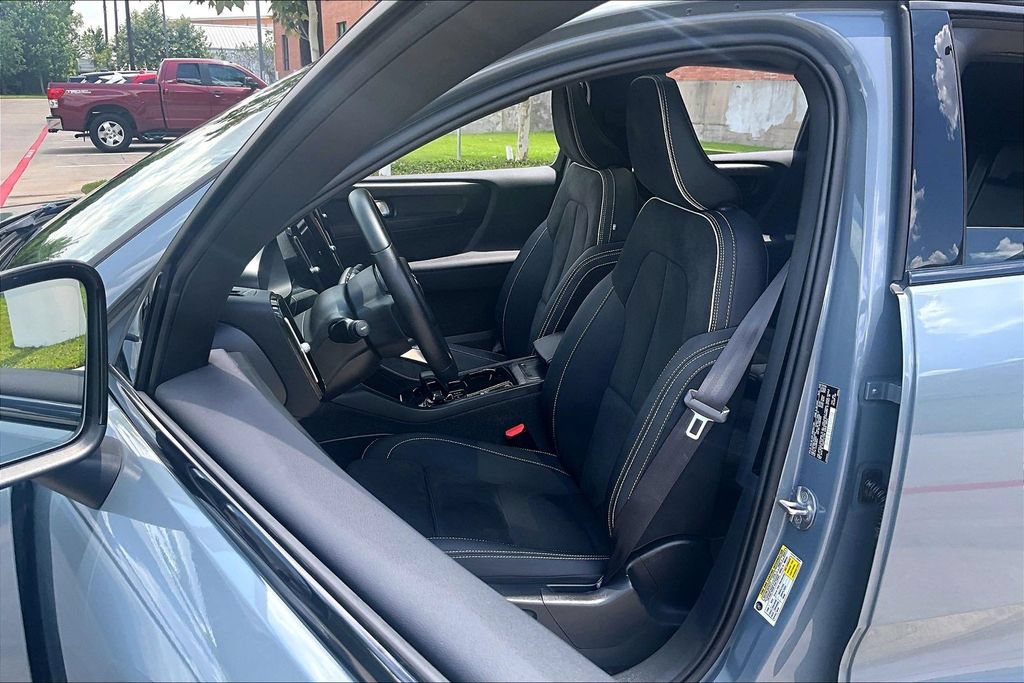 Certified 2023 Volvo C40 P8 Recharge Plus w/ Climate Package AWD/4WD image 33