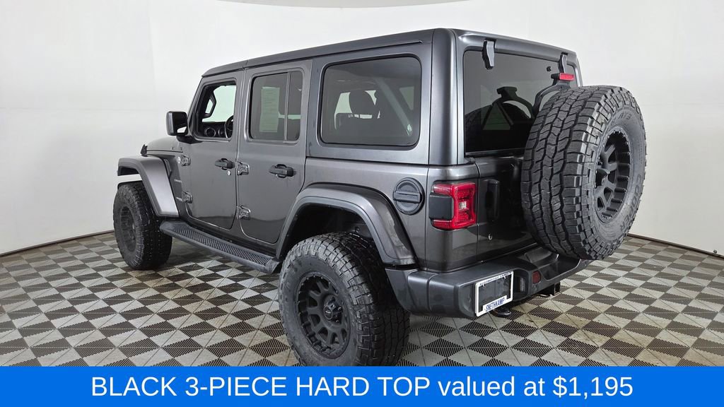 Used 2018 Jeep Wrangler Unlimited Sahara AWD/4WD image 7