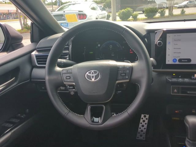 Used 2025 Toyota Camry SE w/ Multimedia Upgrade Package FWD image 17