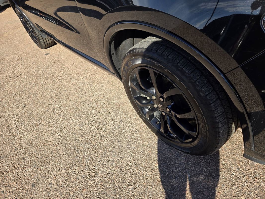 Used 2019 Dodge Durango SXT image 12