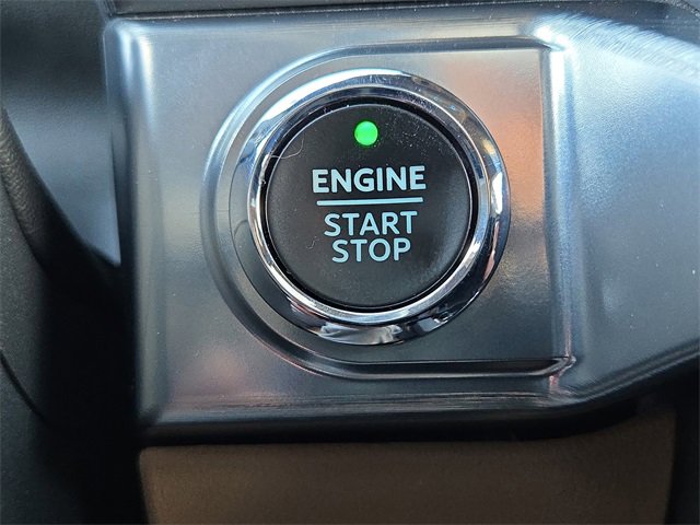 Used 2022 Ford F150 Lariat w/ Equipment Group 502A High image 10