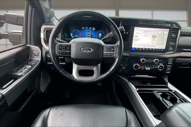 Used 2023 Ford F250 Lariat w/ Sport Appearance Package AWD/4WD image 5