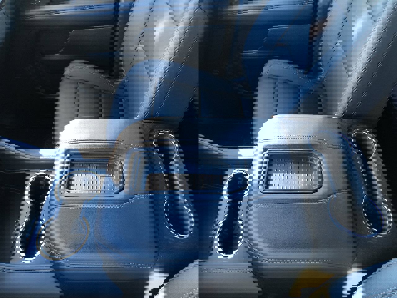 Used 2022 Chevrolet Tahoe Z71 w/ Z71 Off-Road Package image 19