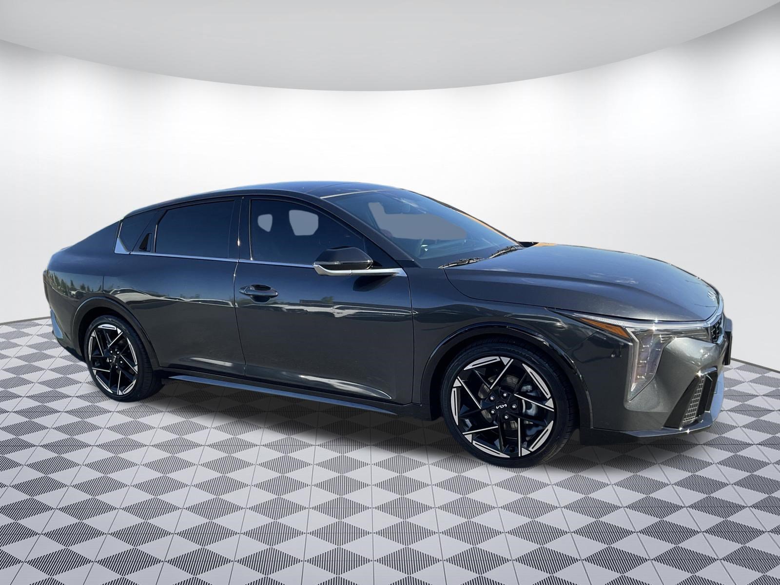 Used 2025 Kia K4 GT-Line w/ GT-Line Sunroof Package FWD image 1