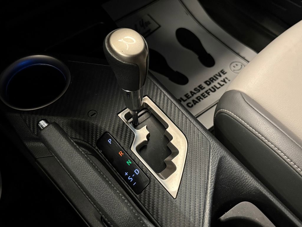 Used 2014 Toyota RAV4 Limited w/ Technology Package image 17