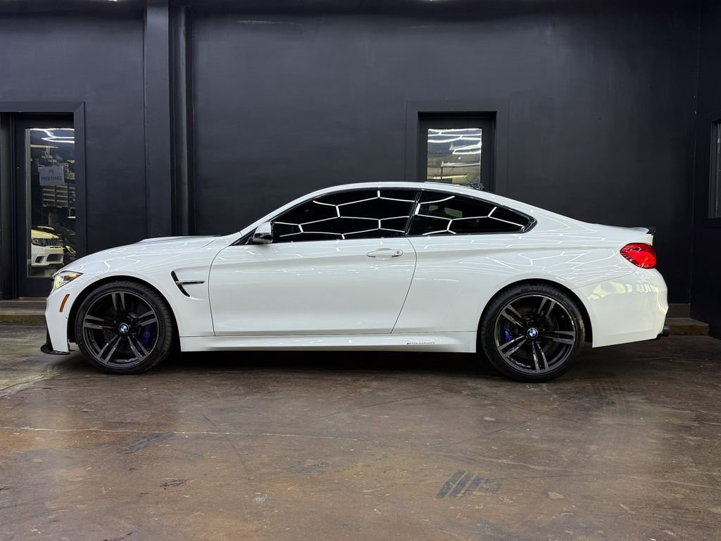 Used 2018 BMW M4 Coupe RWD image 5