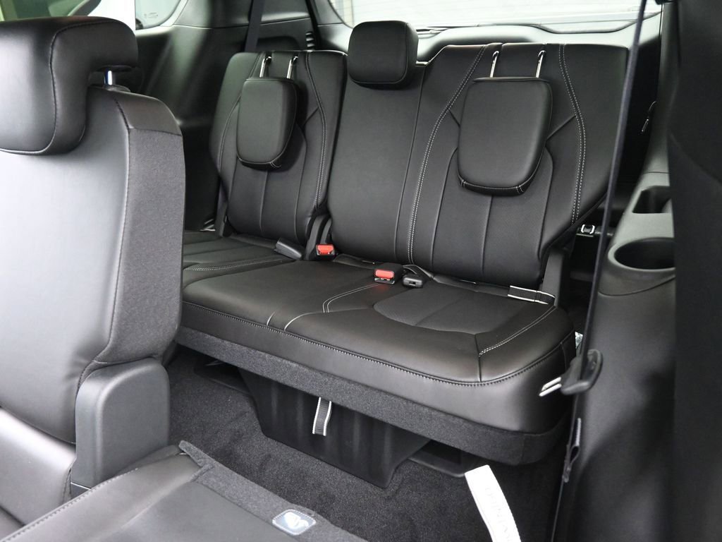 New 2026 Chrysler Pacifica Select image 14